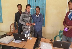 Shri Dhruba Jyoti Das of Khakarpur GP of Bongaigaon Circle entered 199 forms consisting of 487 member details into the DOCSMEN software on 14th Dec, 2015.