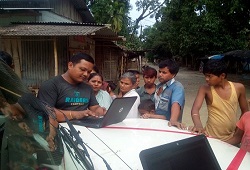  Public attends an awareness meeting on Application Form held at Laukhuwa Auditorium under Samaguri Revenue Circle in Nagaon on 4th June, 2015.